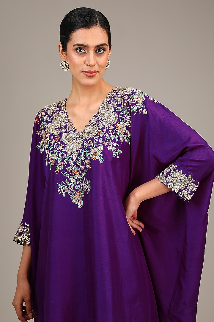 Purple Pure Silk Resham & Zardosi Embroidered Kurta Set by Mrunalini Rao at Pernia's Pop Up Shop