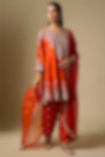 Orange Pure Silk Zardosi Hand Embroidered Kurta Set by Mrunalini Rao at Pernia's Pop Up Shop