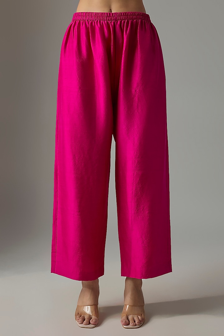 Fuchsia Pink Silk Resham & Zardosi Embroidered Kurta Set by Mrunalini Rao at Pernia's Pop Up Shop