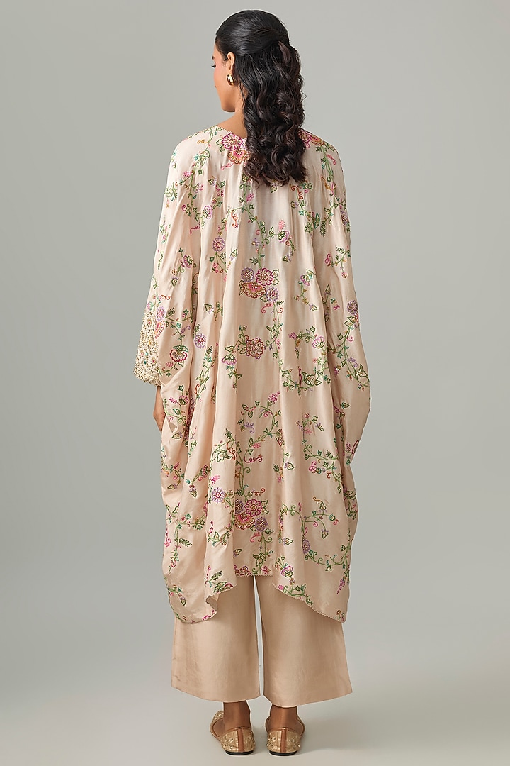 Ivory Silk Resham Embroidered Kurta Set by Mrunalini Rao at Pernia's Pop Up Shop