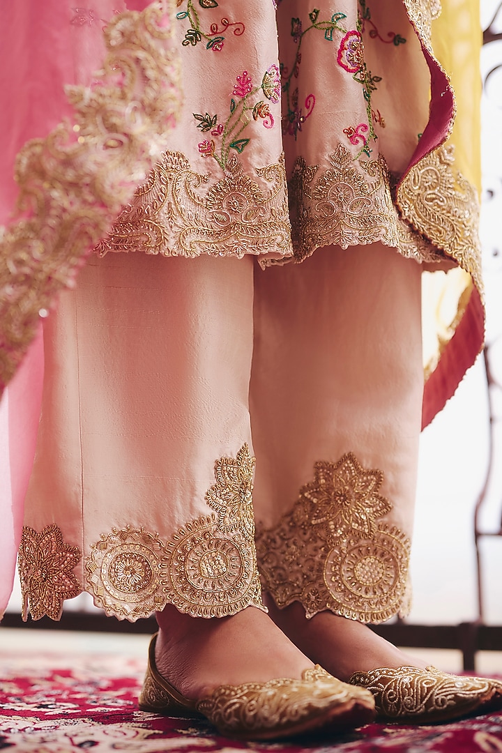 Ivory Silk Zardosi Embroidered Straight Kurta Set by Mrunalini Rao at Pernia's Pop Up Shop