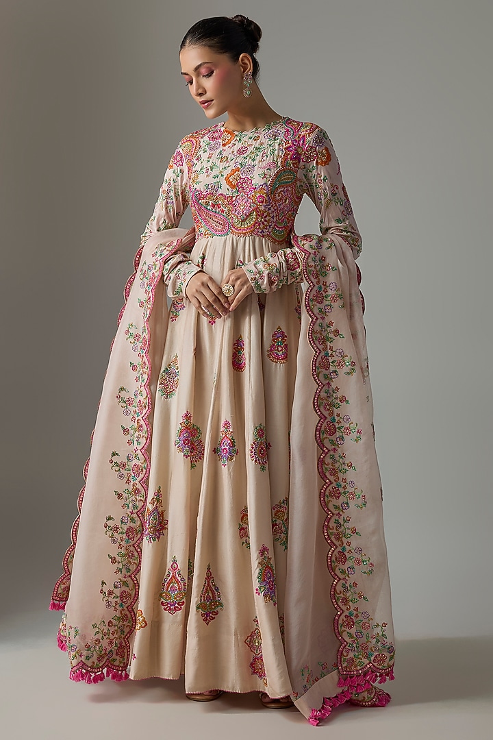 Ivory Silk Resham & Zardosi Embroidered Bridal Anarkali Set by Mrunalini Rao at Pernia's Pop Up Shop