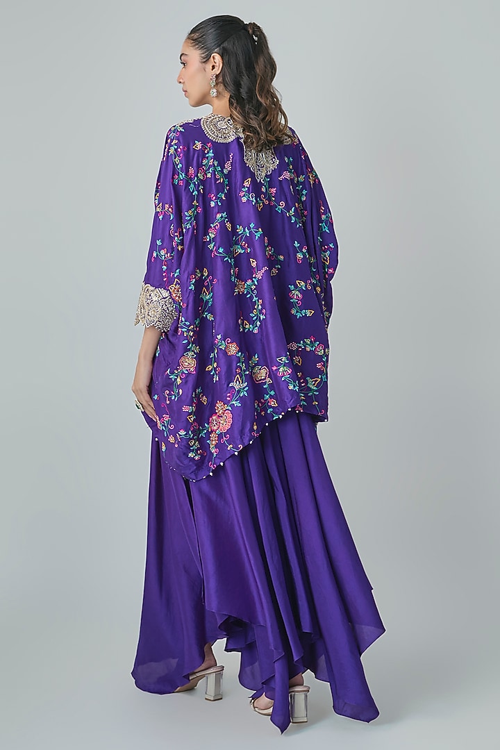 Purple Silk Resham Embroidered Kaftan Set by Mrunalini Rao at Pernia's Pop Up Shop