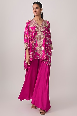 Fuschia Pink Silk Floral Embroidered Kaftan Set by Mrunalini Rao