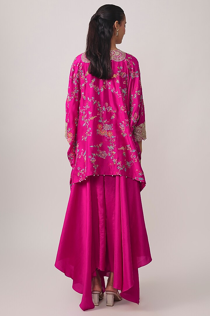 Fuschia Pink Silk Floral Embroidered Kaftan Set by Mrunalini Rao at Pernia's Pop Up Shop