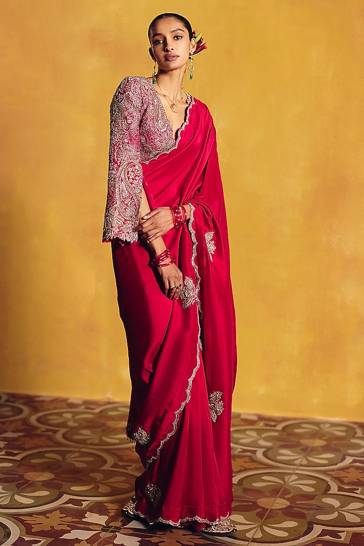 Red Raw Silk Zardosi Embroidered Reception Saree Set by Mrunalini Rao at Pernia's Pop Up Shop