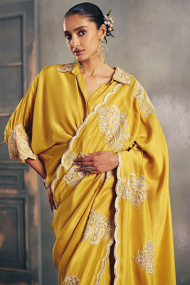 Yellow Silk Resham & Pearl Hand Embroidered Bridal Saree Set by Mrunalini Rao at Pernia's Pop Up Shop
