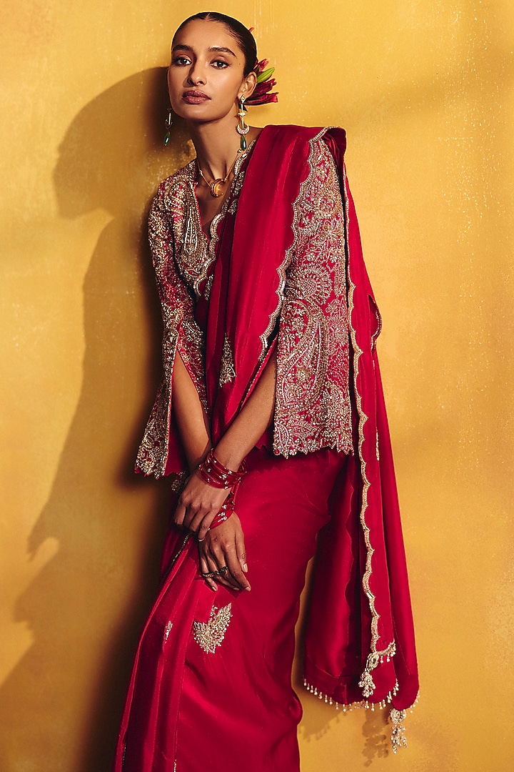 Red Silk Floral & Zardosi Embroidered Reception Saree Set by Mrunalini Rao at Pernia's Pop Up Shop