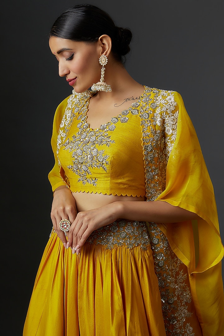 Yellow Raw Silk & Organza Embroidered Cape Set by Mrunalini Rao at Pernia's Pop Up Shop