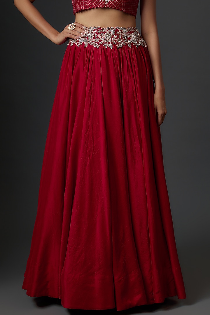 Red Organza Embroidered Cape Set by Mrunalini Rao at Pernia's Pop Up Shop