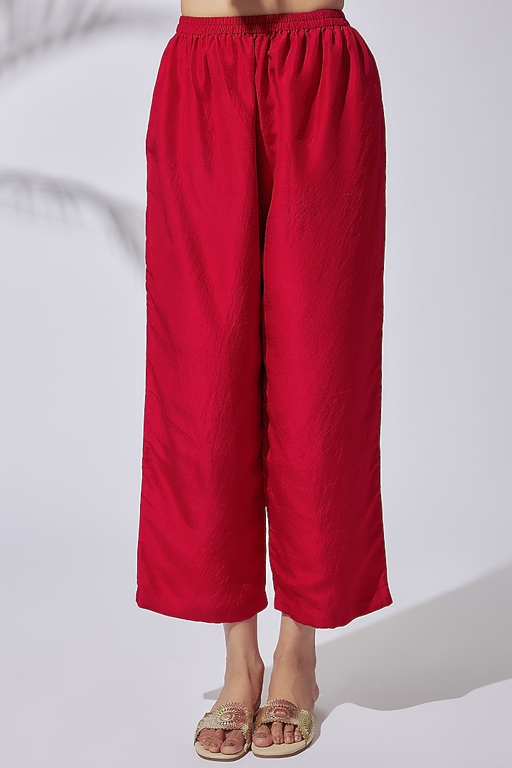 Red Pure Silk Embroidered Kaftan Set by Mrunalini Rao at Pernia's Pop Up Shop