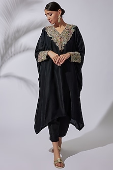 product-color-Black