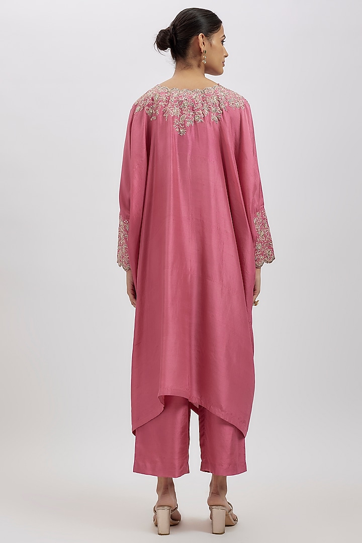 Flamingo Pink Pure Silk Hand Embroidered Kurta Set by Mrunalini Rao at Pernia's Pop Up Shop