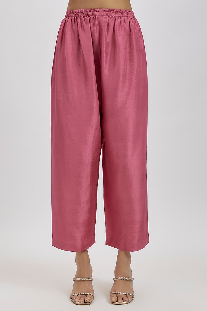Flamingo Pink Pure Silk Hand Embroidered Kurta Set by Mrunalini Rao at Pernia's Pop Up Shop