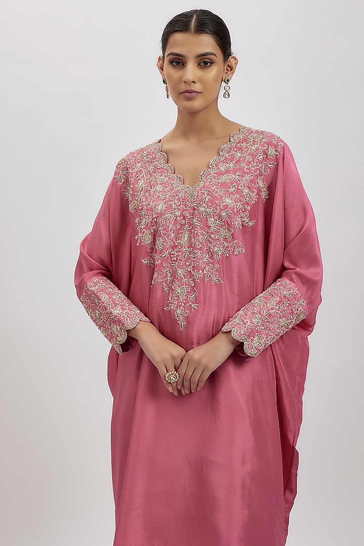 Flamingo Pink Pure Silk Hand Embroidered Kurta Set by Mrunalini Rao at Pernia's Pop Up Shop