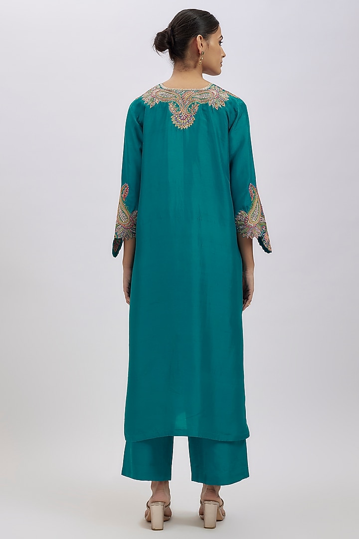Blue Pure Silk Hand Embroidered Kurta Set by Mrunalini Rao at Pernia's Pop Up Shop