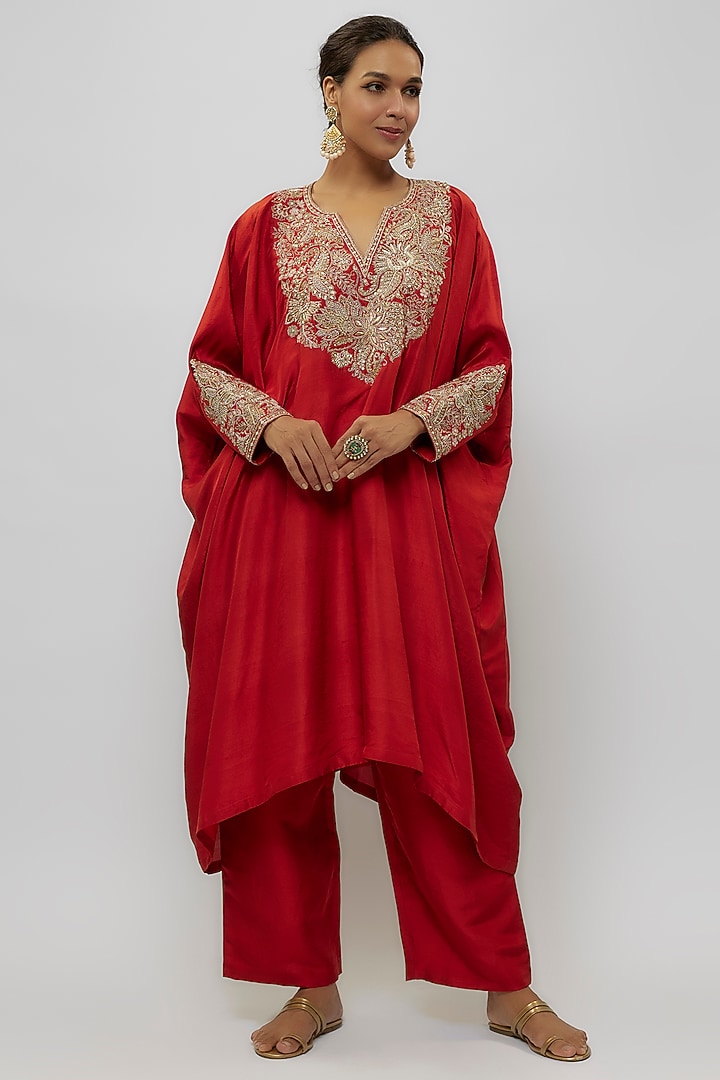 Burnt Orange Pure Silk Hand Embroidered Kurta Set by Mrunalini Rao at Pernia's Pop Up Shop
