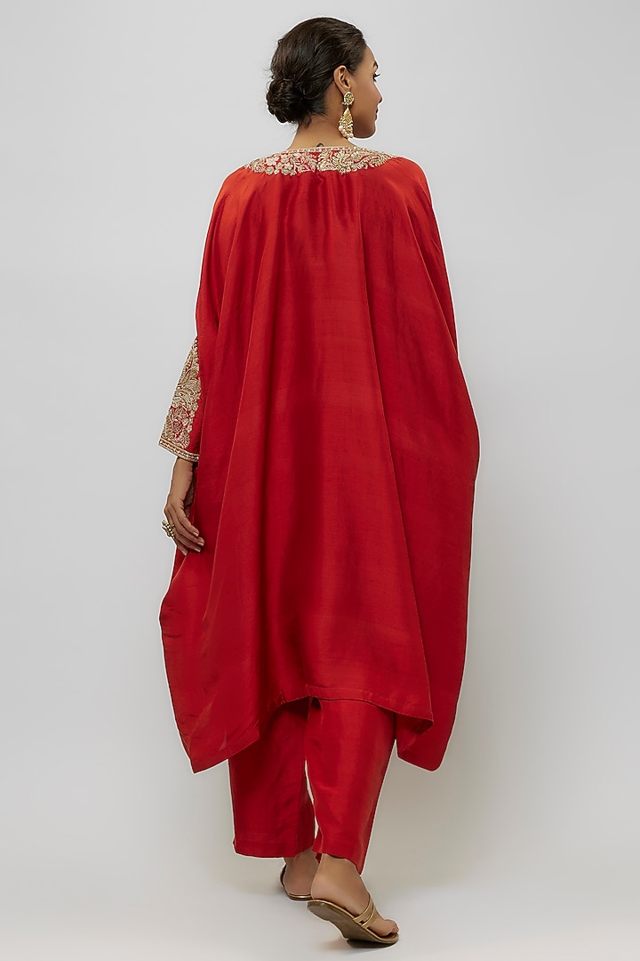 Burnt Orange Pure Silk Hand Embroidered Kurta Set by Mrunalini Rao at Pernia's Pop Up Shop