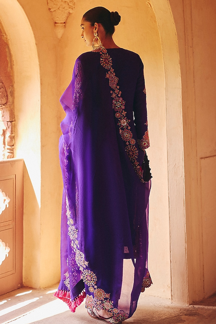 Purple Matka Silk Zardosi Embroidered Kurta Set by Mrunalini Rao at Pernia's Pop Up Shop