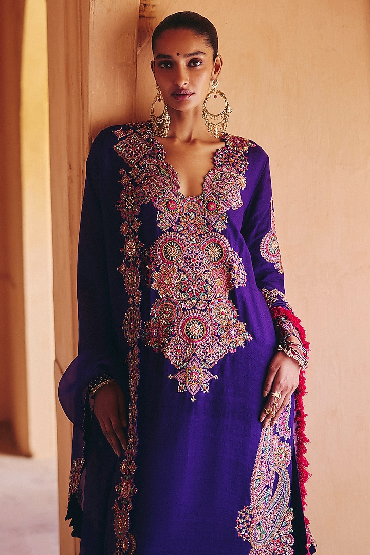 Purple Matka Silk Zardosi Embroidered Kurta Set by Mrunalini Rao at Pernia's Pop Up Shop