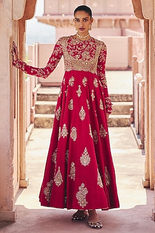 Red Silk Zardosi Embroidered Anarkali Set by Mrunalini Rao
