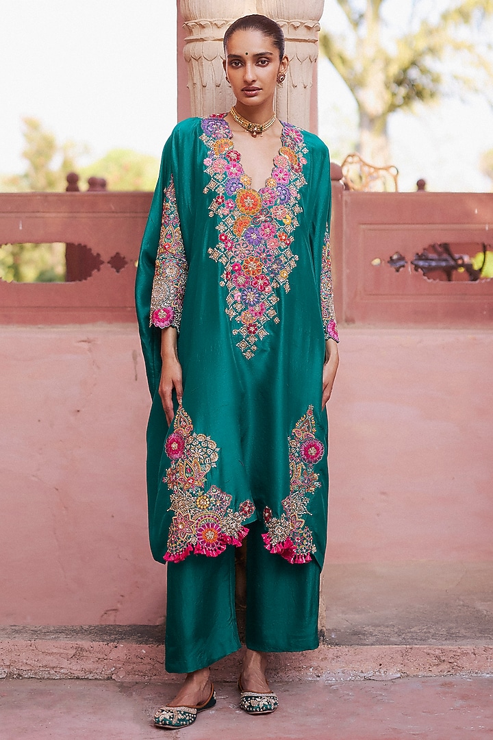 Rama Green Silk Zardosi Embroidered Kurta Set by Mrunalini Rao at Pernia's Pop Up Shop