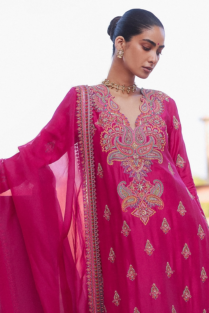 Fuschia Pink Silk Zardosi Embroidered Kurta Set by Mrunalini Rao at Pernia's Pop Up Shop
