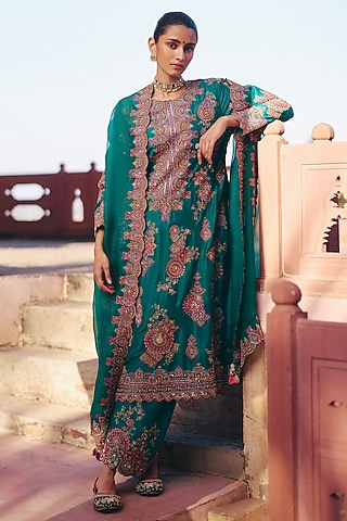 Rama Green Silk Zardosi Embroidered Kurta Set by Mrunalini Rao