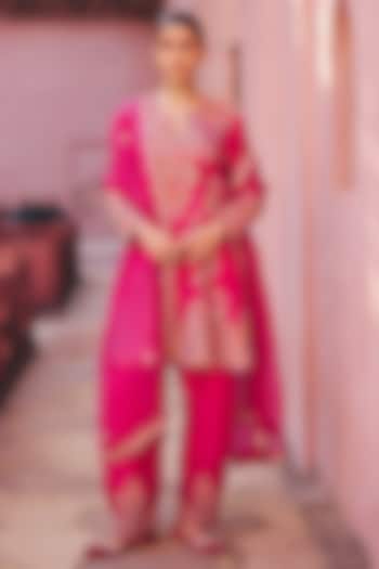 Fuchsia Pink Silk Zardosi Embroidered Kalidar Kurta Set by Mrunalini Rao at Pernia's Pop Up Shop