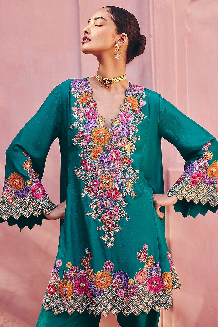 Rama Green Silk Zardosi Embroidered A-line Kurta Set by Mrunalini Rao at Pernia's Pop Up Shop