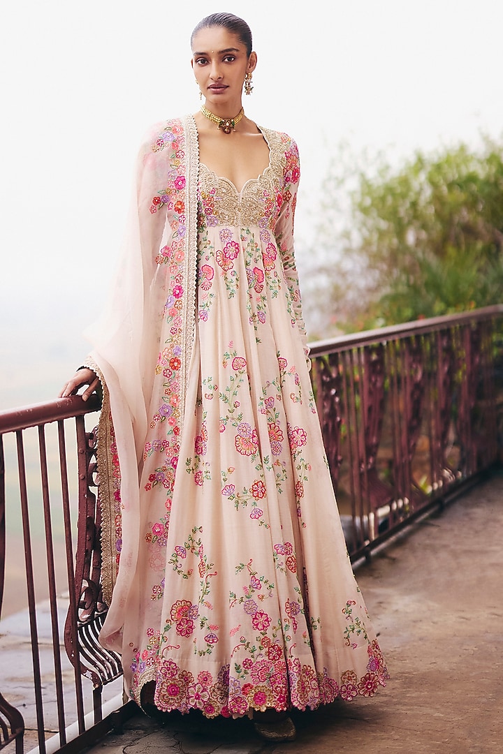 Ivory Chanderi Zardosi Embroidered Kalidar Bridal Anarkali Set by Mrunalini Rao at Pernia's Pop Up Shop