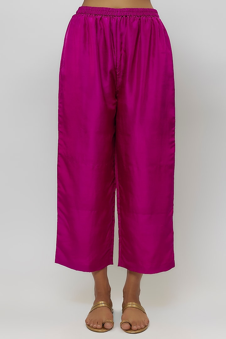 Magenta Pink Pure Silk Hand Embroidered Kurta Set by Mrunalini Rao at Pernia's Pop Up Shop