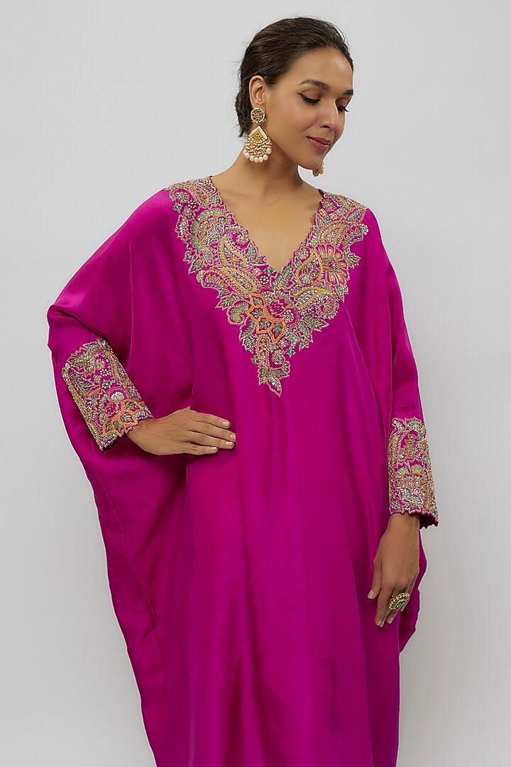 Magenta Pink Pure Silk Hand Embroidered Kurta Set by Mrunalini Rao at Pernia's Pop Up Shop