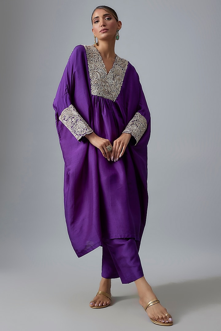 Purple Pure Silk Zardosi & Pearl Hand Embroidered Kurta Set by Mrunalini Rao at Pernia's Pop Up Shop