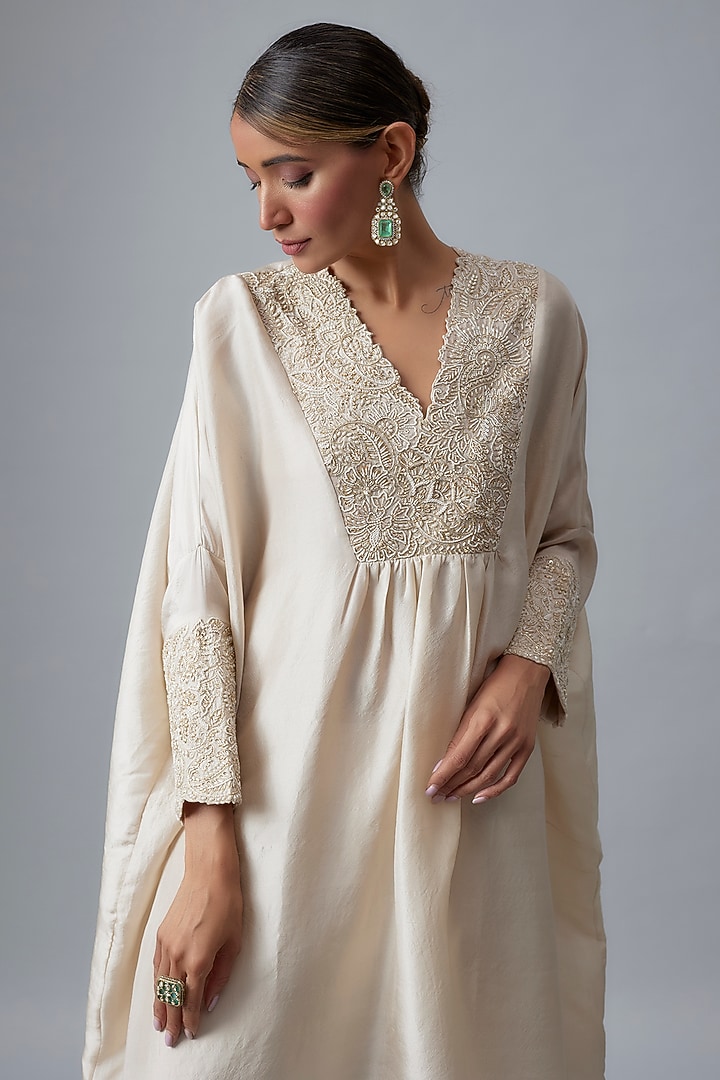 Ivory Pure Silk Zardosi & Pearl Hand Embroidered Kurta Set by Mrunalini Rao at Pernia's Pop Up Shop
