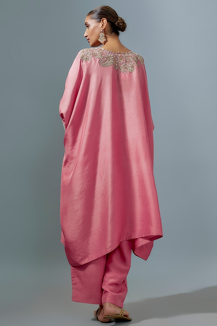 Blush Pink Pure Silk Hand Embroidered Kurta Set by Mrunalini Rao at Pernia's Pop Up Shop