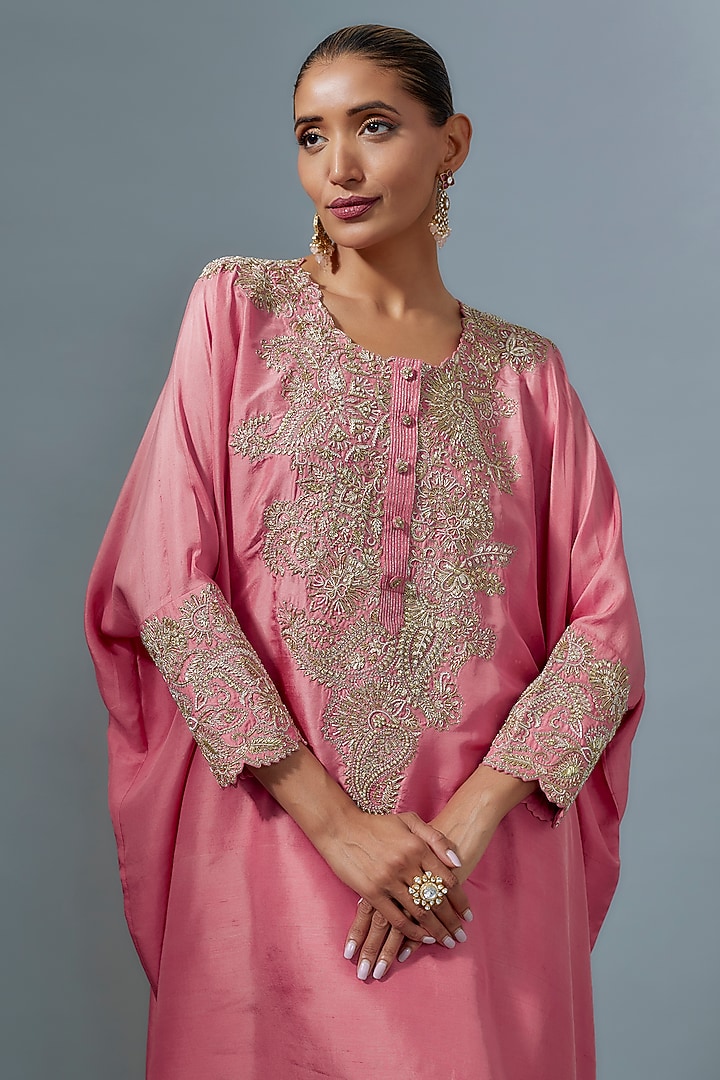 Blush Pink Pure Silk Hand Embroidered Kurta Set by Mrunalini Rao at Pernia's Pop Up Shop