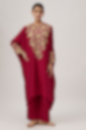 Red Pure Silk Zardosi & Pearl Embroidered Kurta Set by Mrunalini Rao at Pernia's Pop Up Shop