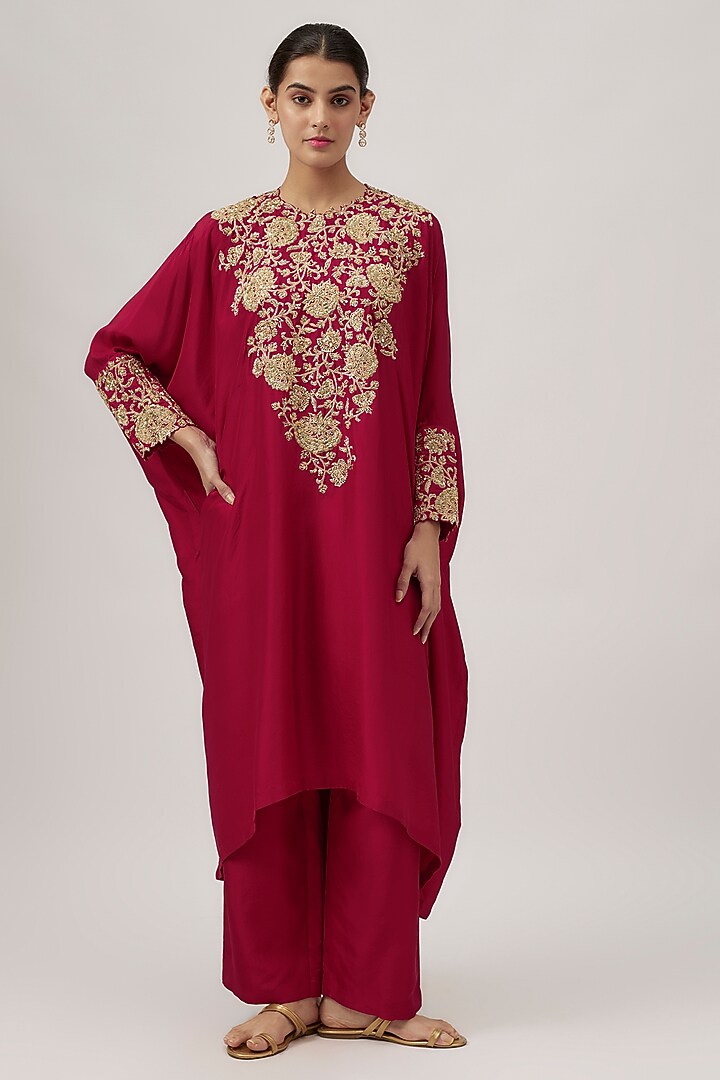 Red Pure Silk Zardosi & Pearl Embroidered Kurta Set by Mrunalini Rao at Pernia's Pop Up Shop