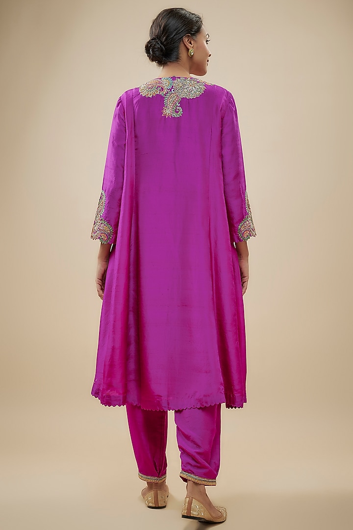 Magenta Pink Pure Silk Floral Hand Embroidered A-Line Kurta Set by Mrunalini Rao at Pernia's Pop Up Shop