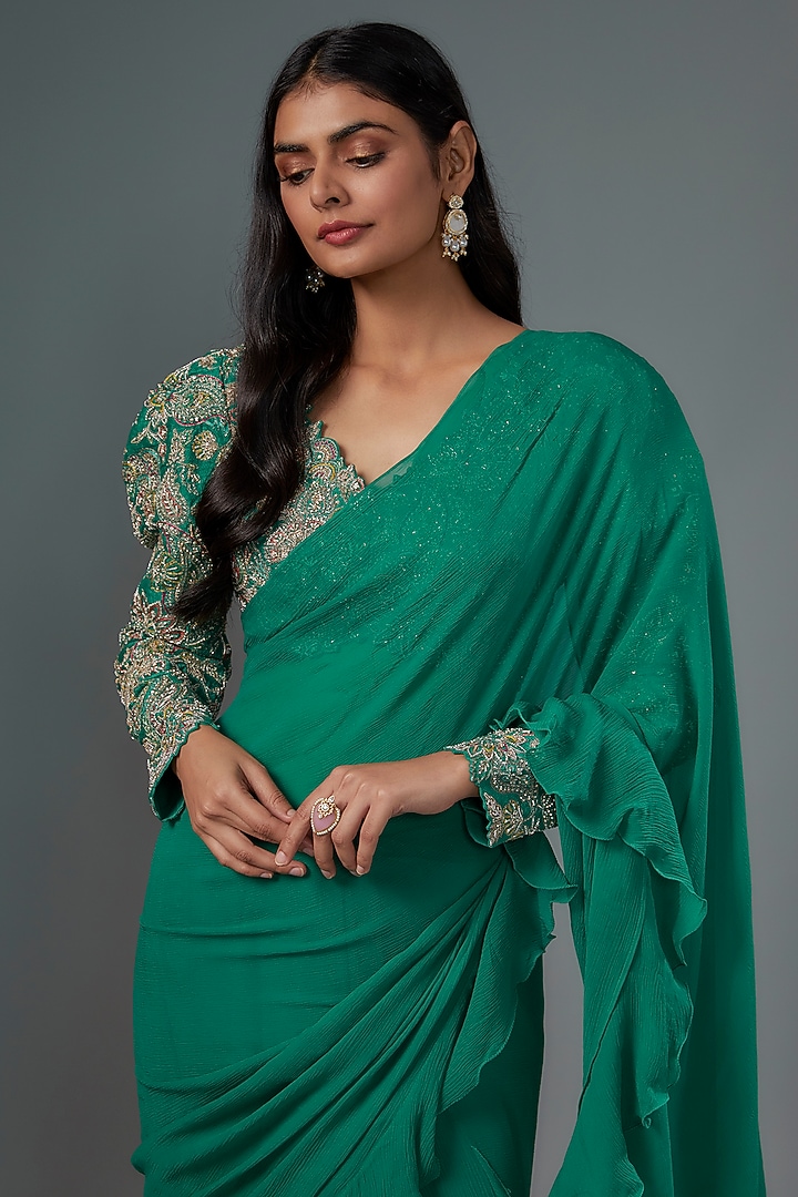 Rama Green Chiffon Ruffled Reception Saree Set by Mrunalini Rao at Pernia's Pop Up Shop