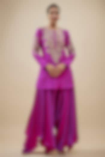 Pink Pure Silk Pearl Hand Embroidered Kurta Set by Mrunalini Rao at Pernia's Pop Up Shop