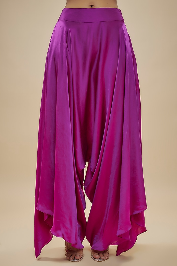 Pink Pure Silk Pearl Hand Embroidered Kurta Set by Mrunalini Rao at Pernia's Pop Up Shop
