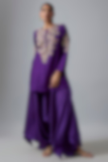 Purple Pure Silk Zardosi & Pearl Hand Embroidered Kurta Set by Mrunalini Rao at Pernia's Pop Up Shop