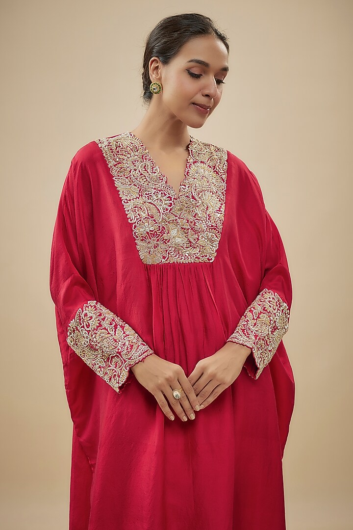 Red Silk Bead Hand Embroidered Kurta Set by Mrunalini Rao at Pernia's Pop Up Shop