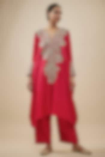 Red Silk Pearl Hand Embroidered Kaftan Set by Mrunalini Rao at Pernia's Pop Up Shop