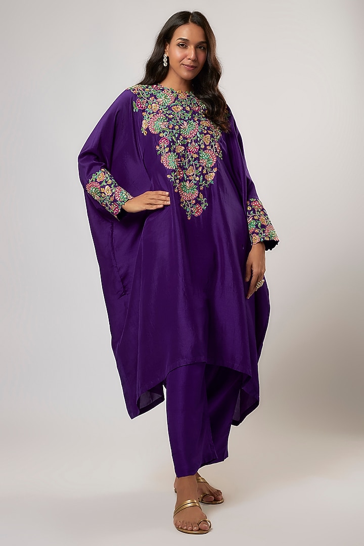 Purple Pure Silk Zardosi Embroidered Kurta Set by Mrunalini Rao at Pernia's Pop Up Shop