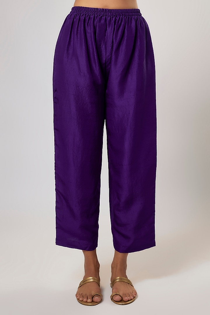 Purple Pure Silk Zardosi Embroidered Kurta Set by Mrunalini Rao at Pernia's Pop Up Shop