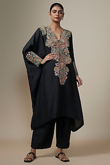 product-color-Black