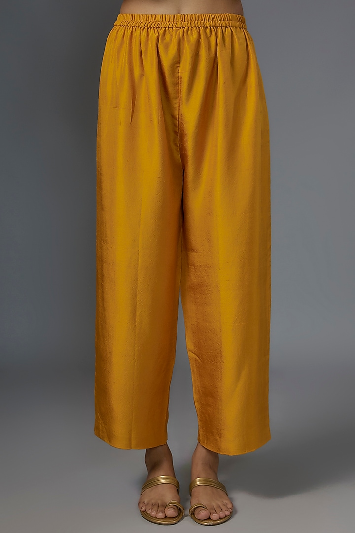 Mustard Pure Silk Hand Embroidered Kaftan Set by Mrunalini Rao at Pernia's Pop Up Shop